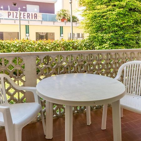 Clara Villa Bibione Bagian luar foto