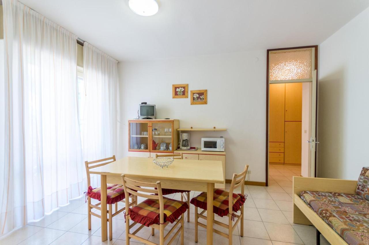 Clara Villa Bibione Bagian luar foto