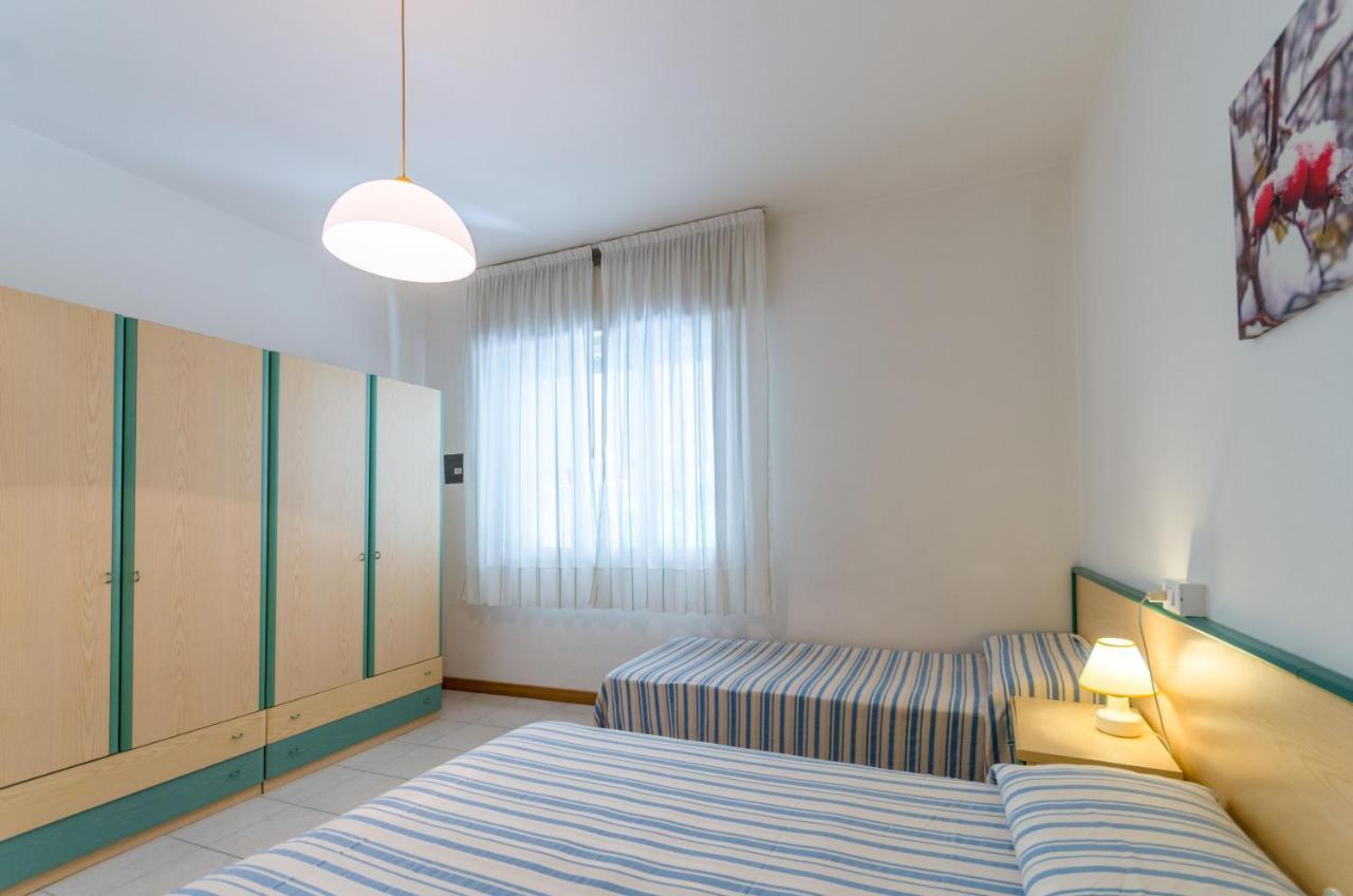 Clara Villa Bibione Bagian luar foto