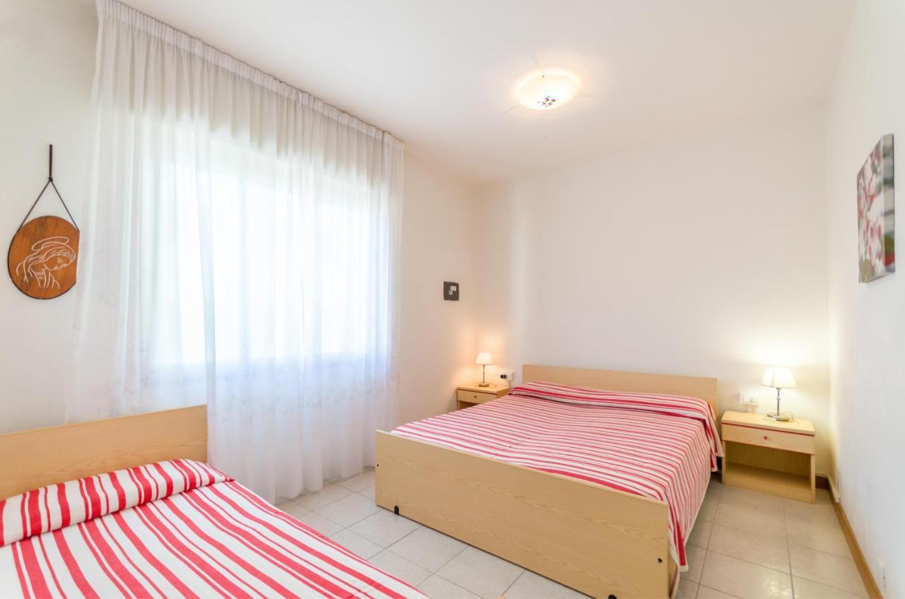 Clara Villa Bibione Bagian luar foto